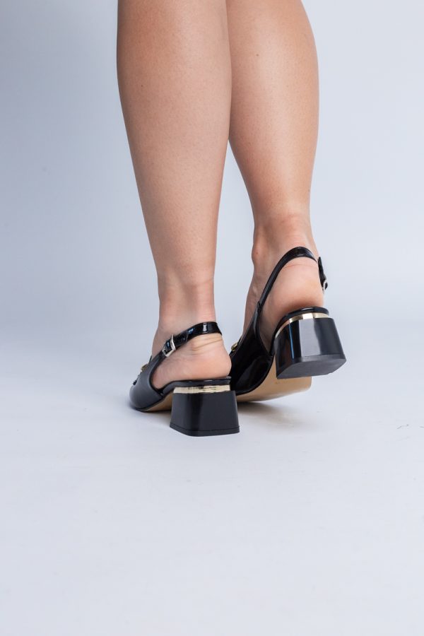 Pantofi damă cu toc accente metalice confecționați din piele ecologică negri - BS142AY2404209 123