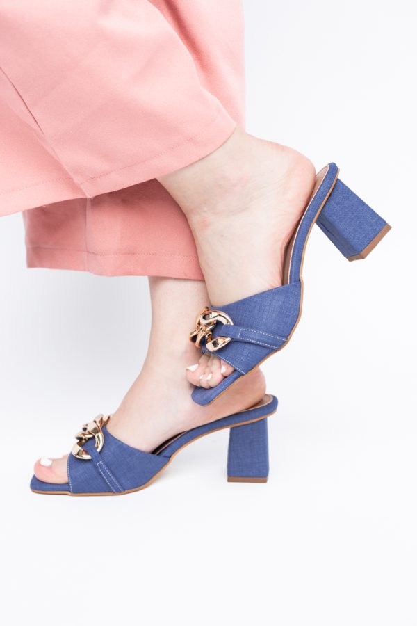 Saboți damă cu toc din piele ecologica cu design cu lanț culoare albastru denim (BS080TR2405446) 121