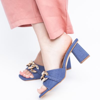 Saboți damă cu toc din piele ecologica cu design cu lanț culoare albastru denim (BS080TR2405446)