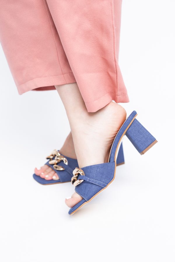 Saboți damă cu toc din piele ecologica cu design cu lanț culoare albastru denim (BS080TR2405446) 119