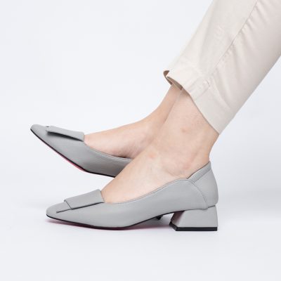 Pantofi Damă cu Toc Jos din Piele Ecologică Gri (BS500D2405286)