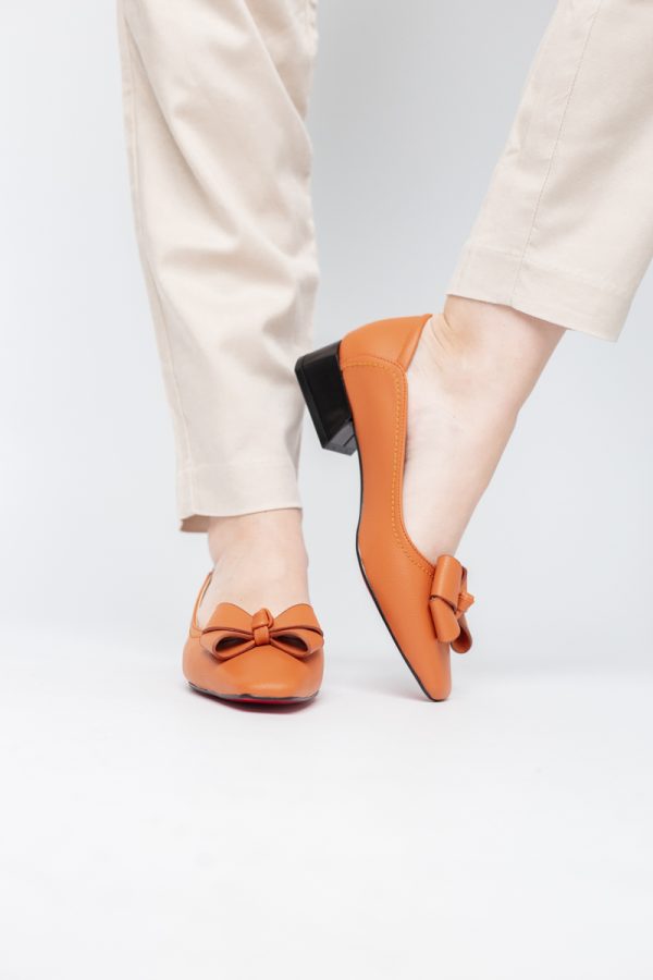 Pantofi Damă cu Toc Jos din Piele Ecologică cu fundiță Portocaliu (BS502D2405405) 121