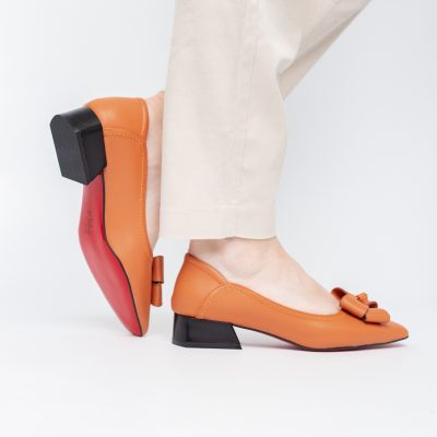 Pantofi Damă cu Toc Jos din Piele Ecologică cu fundiță Portocaliu (BS502D2405405)