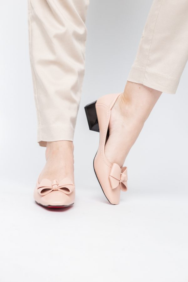 Pantofi Damă cu Toc Jos din Piele Ecologică cu fundiță Roz (BS502D2405296) 121