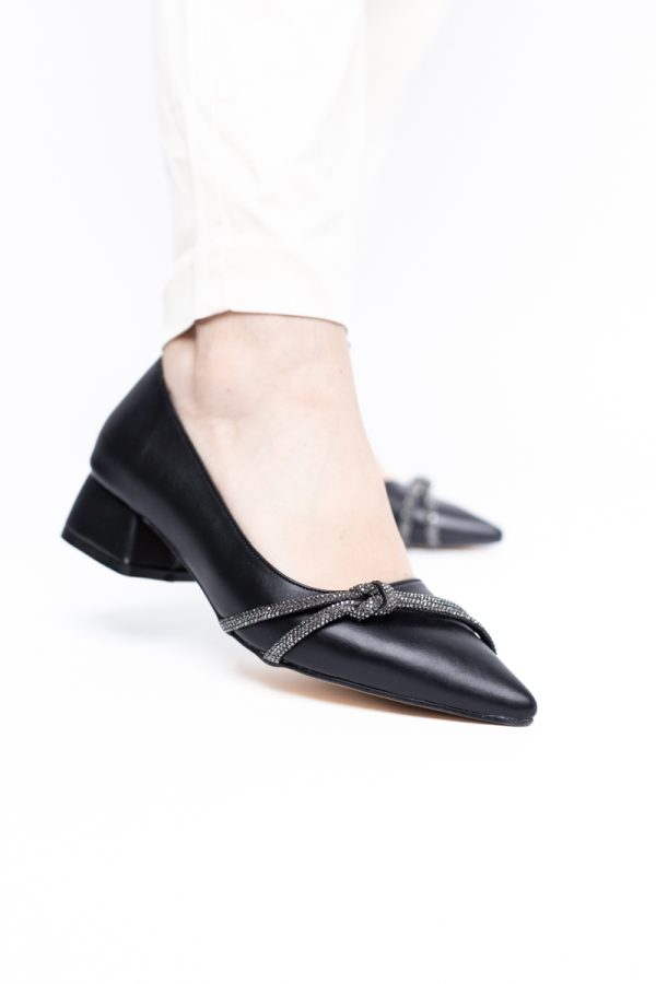 Pantofi Damă cu Toc Jos din Piele Ecologică cu pietricele culoare Negru (BS023AY2405455) 119