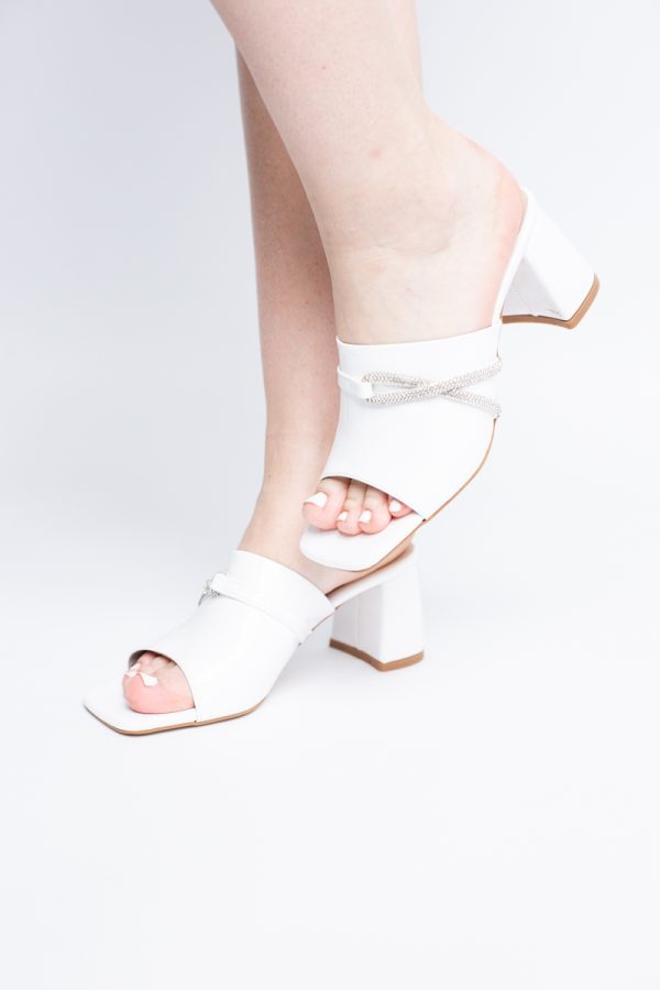 Saboți damă cu toc din piele ecologica cu pietricele culoare alb (BS265TR2405383) 119