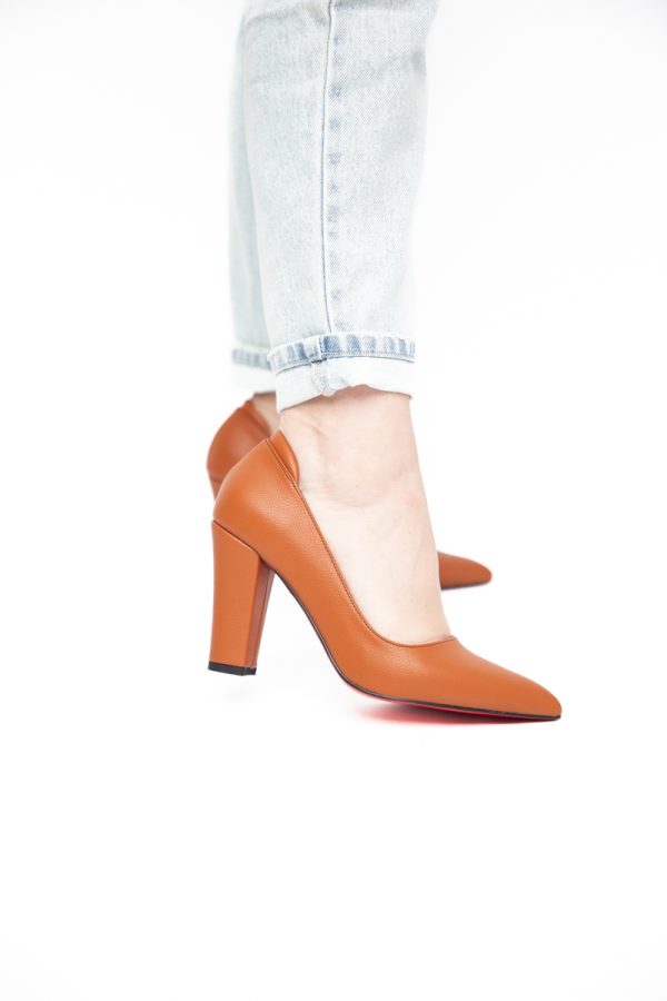 Pantofi pentru Femei cu Toc Gros Piele Ecologică Varf Ascutit culoare Maro - BS980AY2405426 123