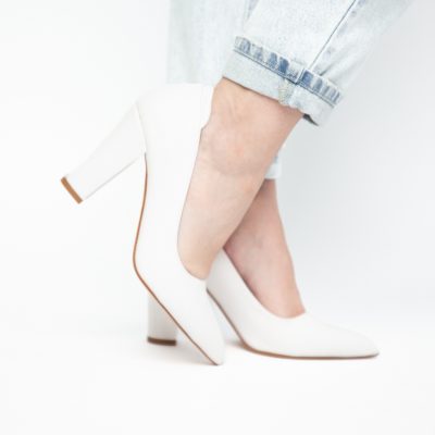 Pantofi pentru Femei cu Toc Gros Piele Ecologică Varf Ascutit culoare Alb - BS980AY2405424