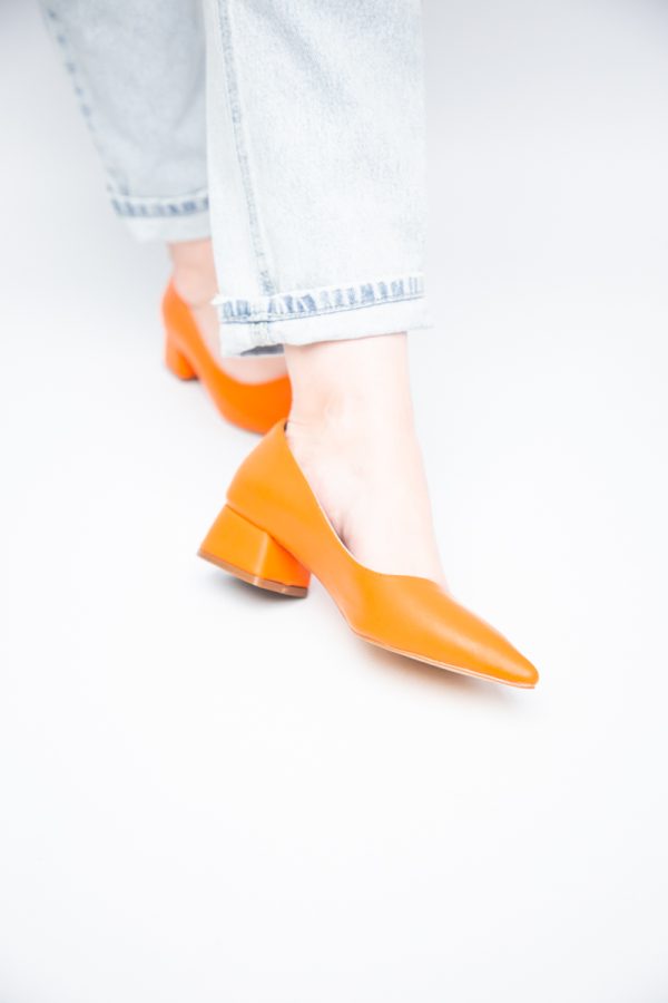 Pantofi Damă cu Toc Jos din Piele Ecologică Portocaliu mat (BS020AY2405470) 121