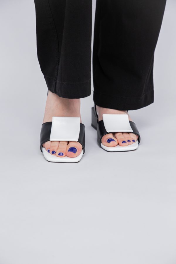 Sandale Dama cu Toc jos Piele Ecologica culoare Negru cu alb BS352SN2405500 121