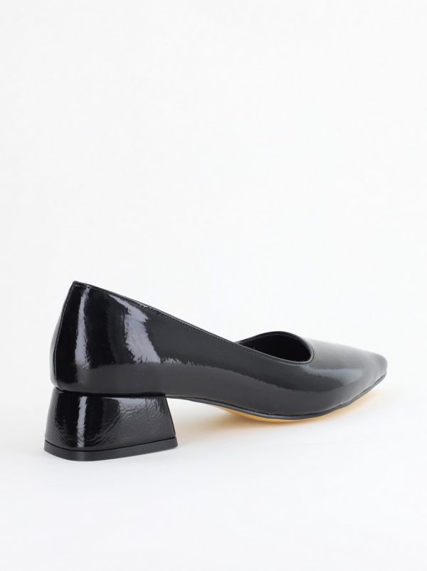 Pantofi Damă cu Toc Jos din Piele Ecologică Negru lac (BS020AY2405465) 126