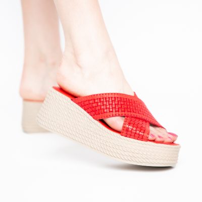 Papuci Damă cu Tapă Groasă din Piele Naturală culoare Roșu Nicoletta (BS30320TR2405571)