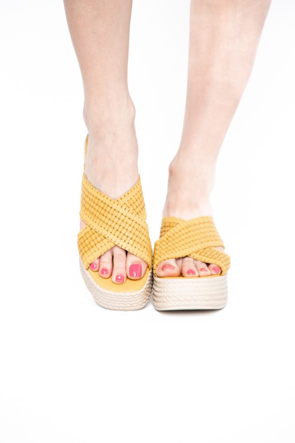 Papuci Damă cu Tapă Groasă din Piele Naturală culoare Galben Nicoletta (BS30320TR2405573) 123