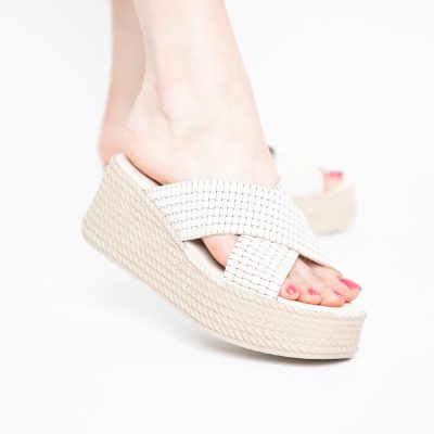 Papuci Damă cu Tapă Groasă din Piele Naturală culoare Bej Nicoletta (BS30320TR2405574)