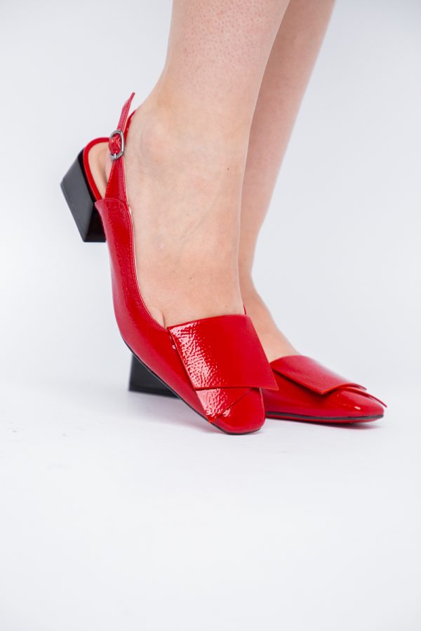 Pantofi Damă cu Toc Jos din Piele Ecologică culoare Roșu Lac (BS5001D2405614) 119