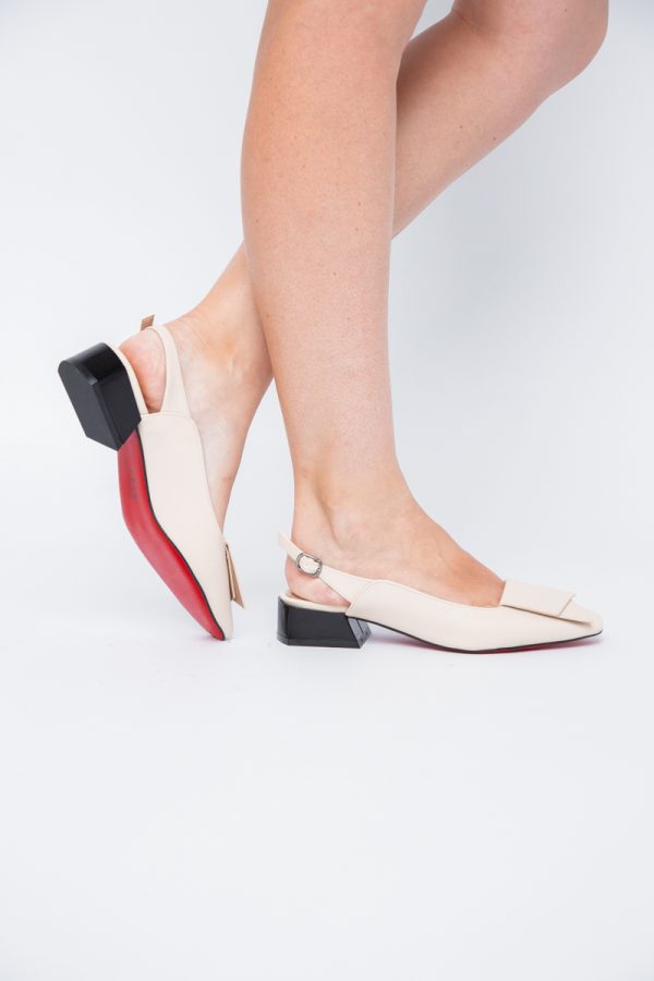 Pantofi Damă cu Toc Jos din Piele Ecologică culoare Bej (BS5001D405610) 123
