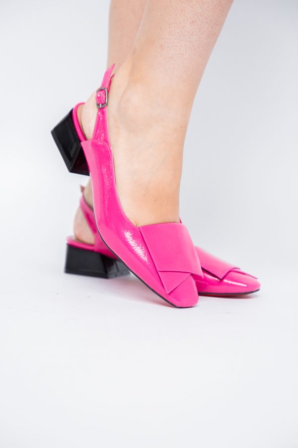 Pantofi Damă cu Toc Jos din Piele Ecologică culoare Fuchsia Lac (BS5001D2405615) 119