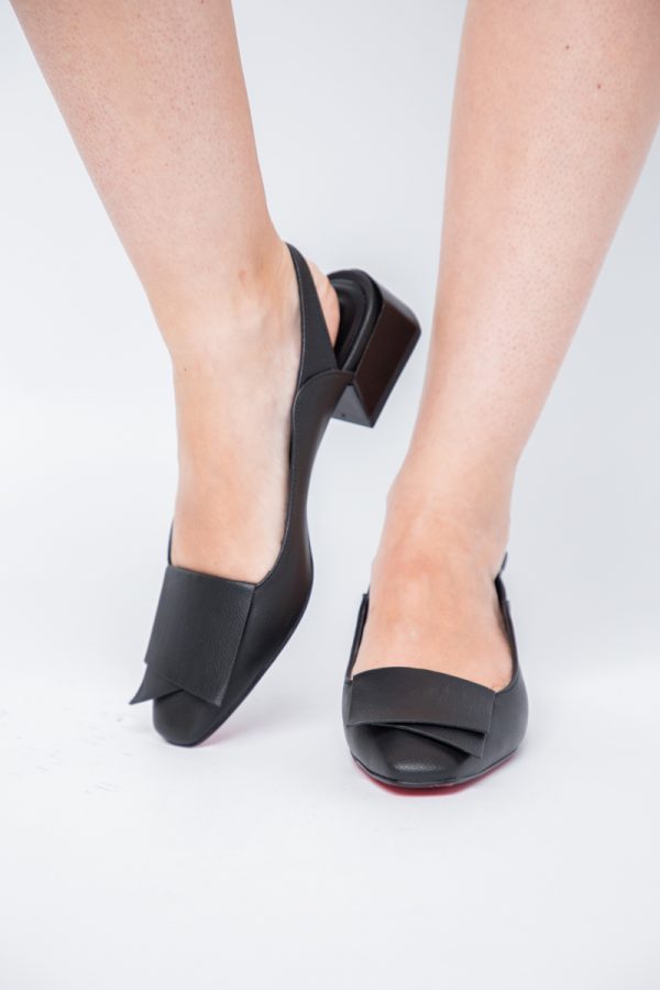 Pantofi Damă cu Toc Jos din Piele Ecologică culoare Negru (BS5001D405603) 121