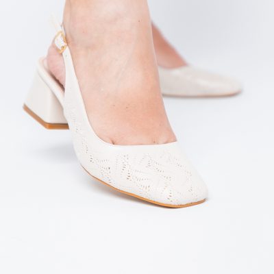 Pantofi Damă Bej cu Toc Jos din Piele Ecologică modele cu microperforații