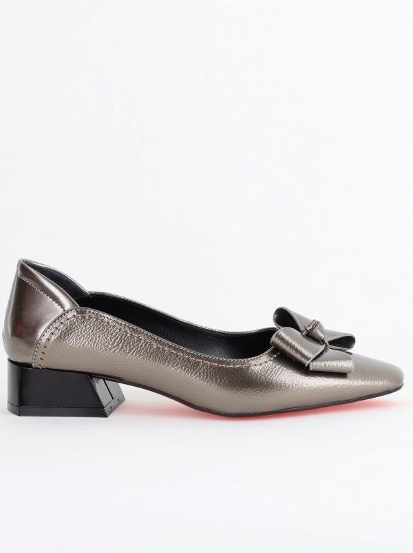 Pantofi Damă cu Toc Jos din Piele Ecologică cu fundiță Platina lac (BS502D2406663) 120