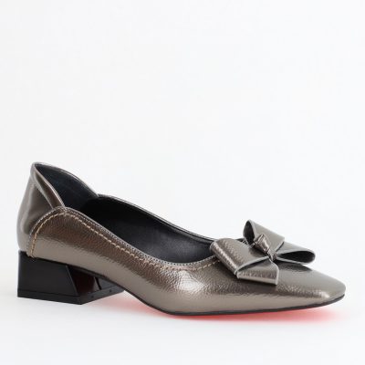 Pantofi Damă cu Toc Jos din Piele Ecologică cu fundiță Platina lac (BS502D2406663)