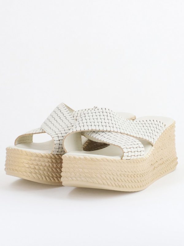 Papuci Damă cu Tapă Groasă din Piele Naturală culoare Bej Nicoletta (BS30320TR2405574) 120