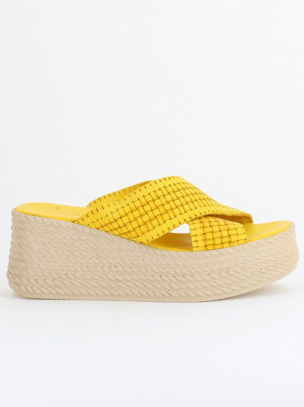 Papuci Damă cu Tapă Groasă din Piele Naturală culoare Galben Nicoletta (BS30320TR2405573) 124