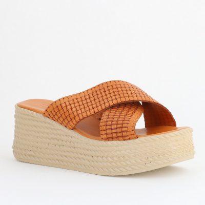 Papuci Damă cu Tapă Groasă din Piele Naturală culoare Maro Nicoletta (BS30320TR2405570)