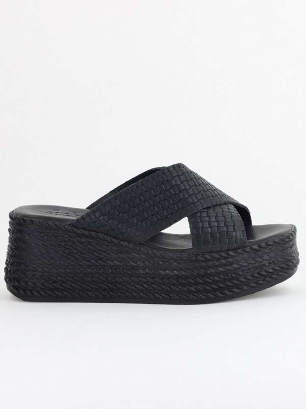 Papuci Damă cu Tapă Groasă din Piele Naturală culoare Negru Nicoletta (BS30320TR2405567) 124