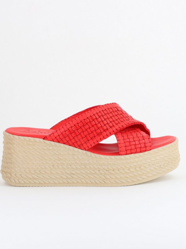 Papuci Damă cu Tapă Groasă din Piele Naturală culoare Roșu Nicoletta (BS30320TR2405571) 124