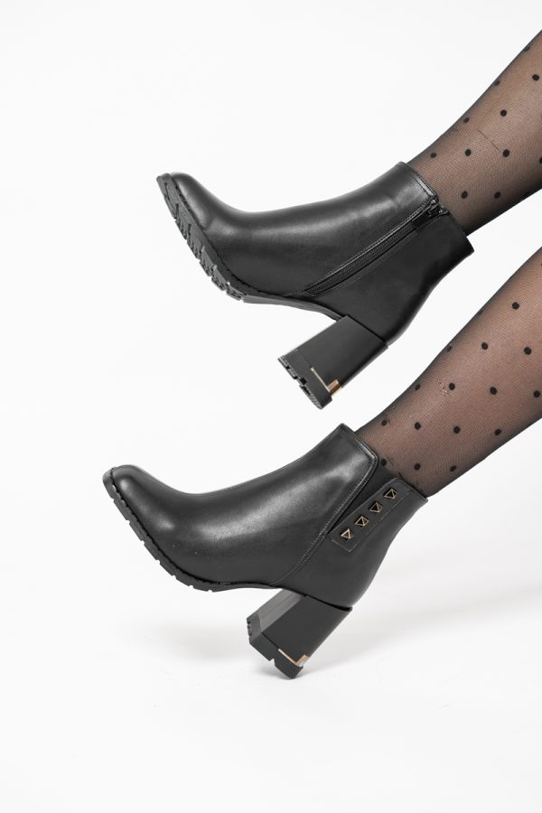 Botine damă casual cu toc din piele ecologică cu fermoar - culoare Negre BS6006BT2409839 121