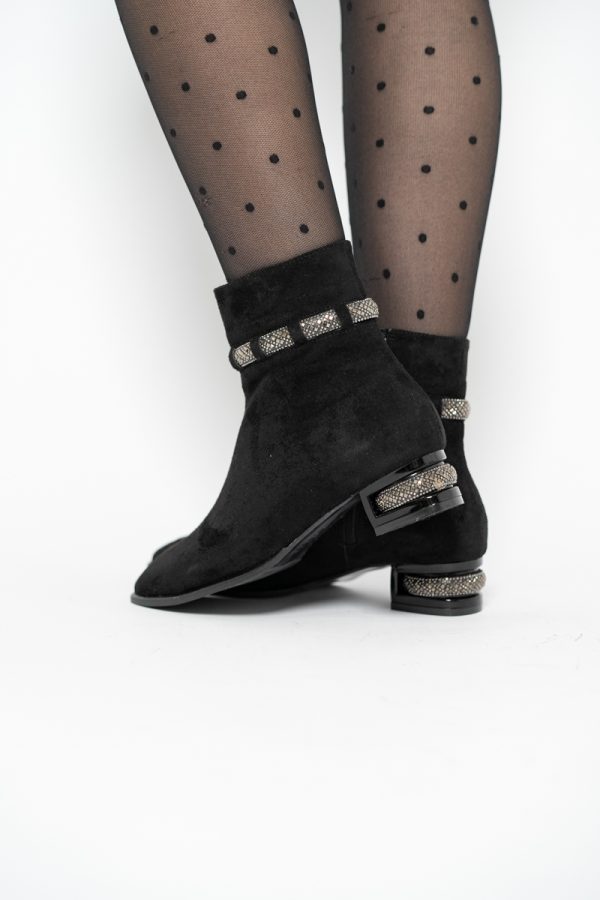 Botine elegante de damă cu toc, din piele ecologică intoarsă cu fermoar - culoare Negru lac BS163BT2409843 123