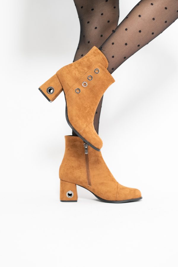 Botine damă cu toc din piele întoarsă ecologică cu fermoar - culoare Maro 119