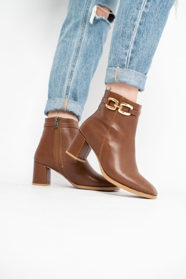 Botine elegante de damă cu toc din piele ecologică cu lanț Maro BS1064AY2411146 119