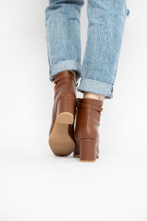 Botine elegante de damă cu toc din piele ecologică cu lanț Maro BS1064AY2411146 125