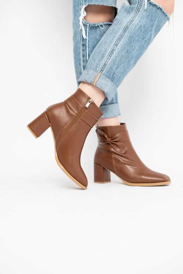 Botine elegante de damă cu toc din piele ecologică cu fundiță Maro BS1092BT2411153 125