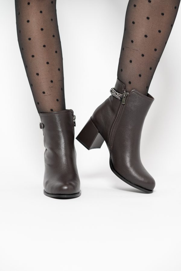 Botine elegante de damă cu toc, din piele ecologică  cu fermoar - culoare Cafeniu mat BS703BT2409819 123