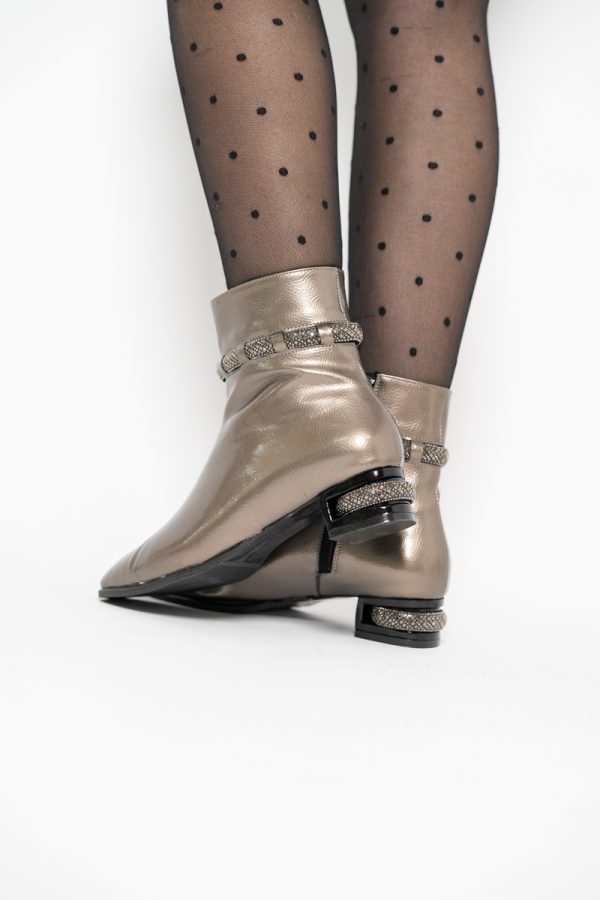 Botine elegante de damă cu toc, din piele ecologică intoarsă cu fermoar - culoare Platina Lac BS163BT2409846 125