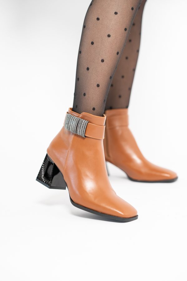 Botine elegante de damă cu toc, din piele ecologică  cu fermoar - culoare Maro  BS756BT2409865 119
