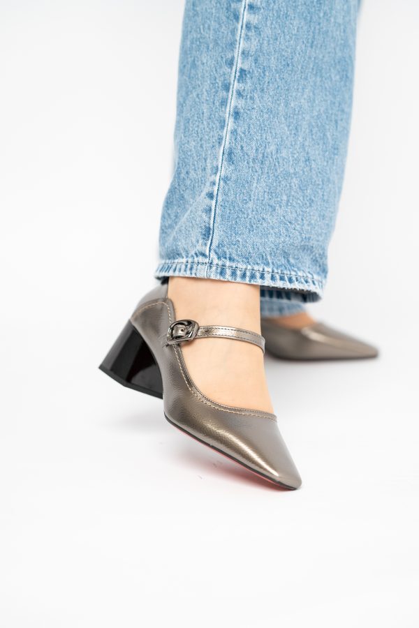 Pantofi Casual Damă cu Toc Jos din Piele Ecologică culoare Platină lac BS806D2410090 119