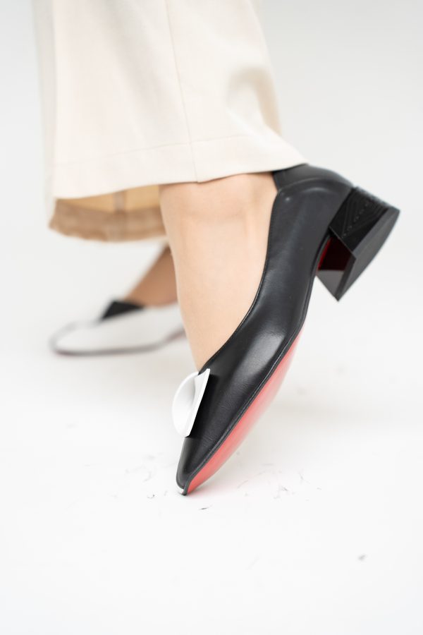 Pantofi Damă cu Toc Jos din Piele Ecologică Negru-Alb (BS503D2410109) 125