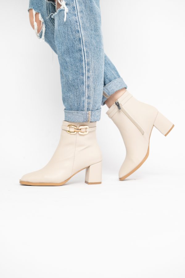 Botine elegante de damă cu toc din piele ecologică cu lanț Bej BS1064AY2411143 121
