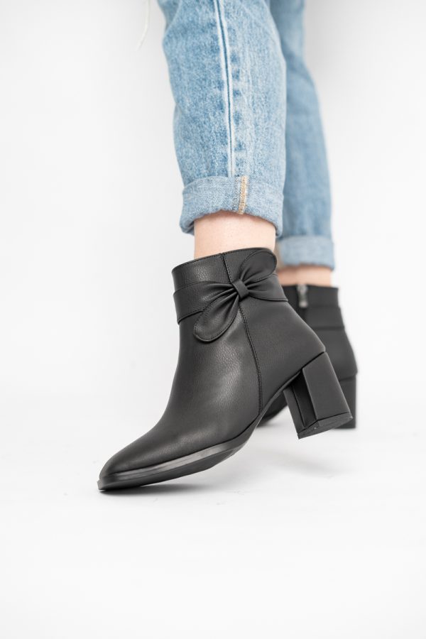Botine elegante de damă cu toc din piele ecologică cu fundiță Negru BS1092BT2411149 121