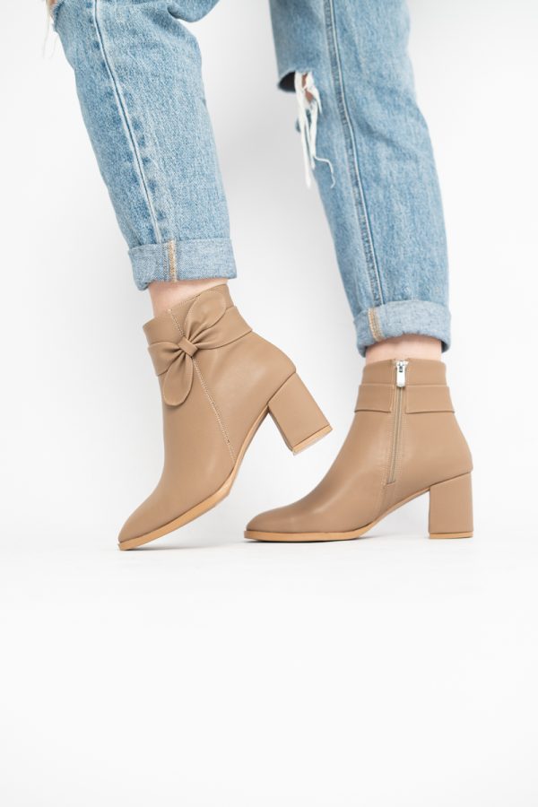 Botine elegante de damă cu toc din piele ecologică cu fundiță Taupe BS1092BT2411154 123