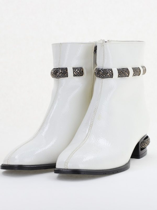 Botine elegante de damă cu toc, din piele ecologică intoarsă cu fermoar - culoare Alb Lac BS163BT2409845 120