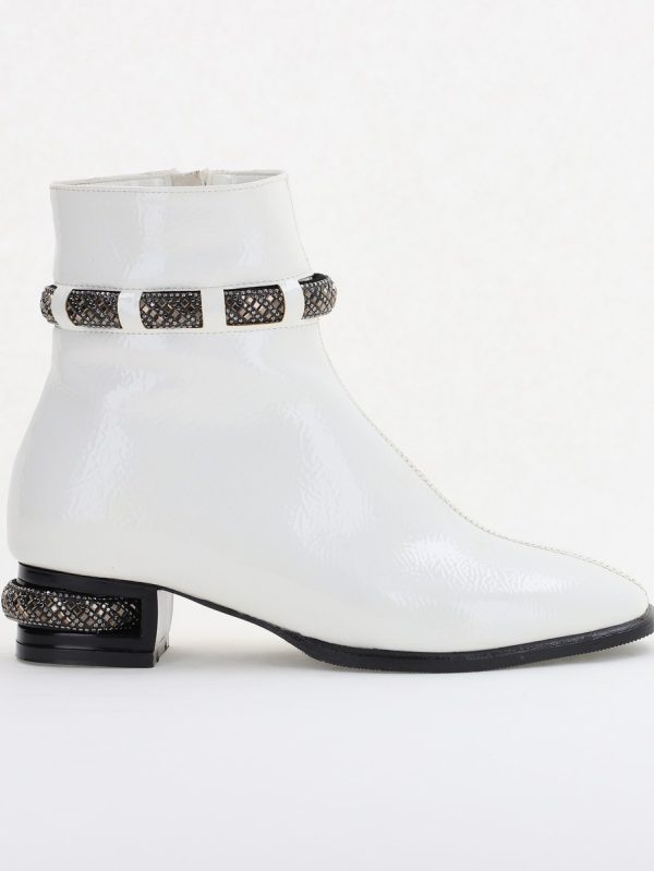 Botine elegante de damă cu toc, din piele ecologică intoarsă cu fermoar - culoare Alb Lac BS163BT2409845 122