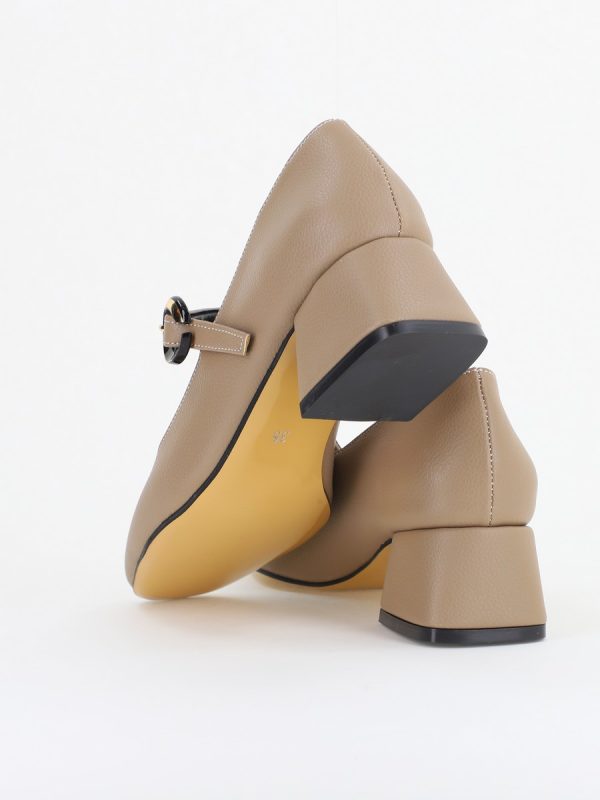 Pantofi Casual Damă cu Toc Jos din Piele Ecologică culoare Taupe mat BS210AY2410927 122