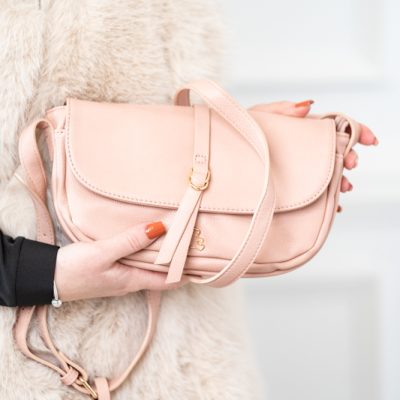Geanta casual piele ecologica roz cu bareta ajustabila si accesoriu catarama Lulu Castagnette BSLLCA2103063