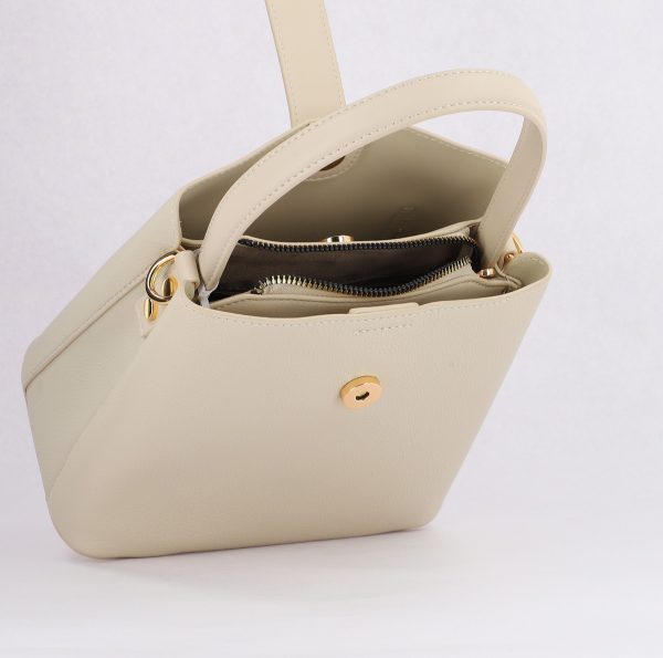 Poșeta Damă Casual Piele Ecologică Crem David Jones (BS7134CM2501039) 122