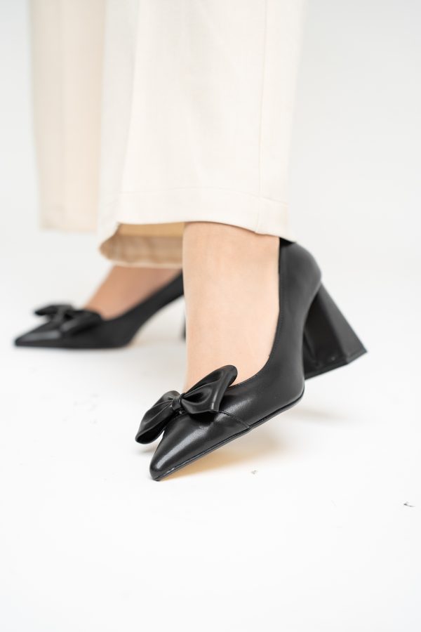 Pantofi damă cu toc negri din piele ecologică cu fundiță Nicoletta BS316AY2503218 123